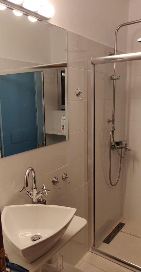 Seaside View Apartment Sarandë Eksteriør bilde